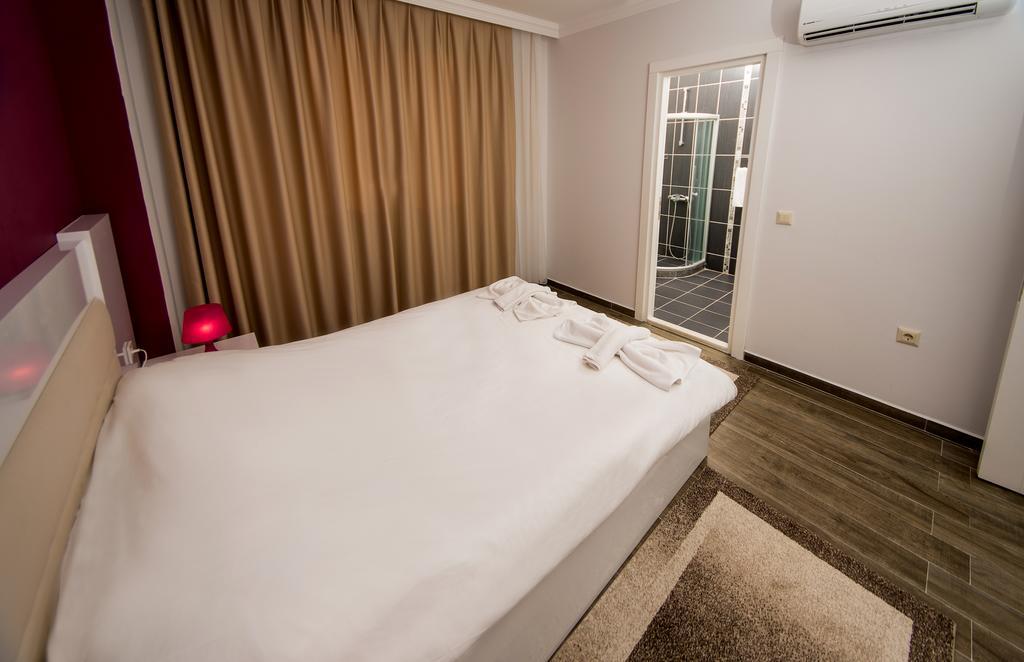Dalyan Elit Apart Otel Çeşme 外观 照片